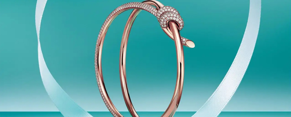 蒂芙尼发布“爱，始于1837”全新广告大片 致敬品牌经典珠宝系列