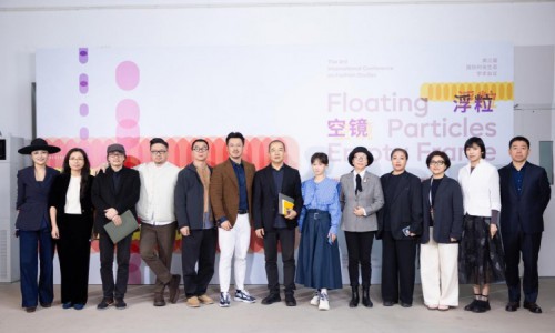 浮粒空镜：一场关于时尚本体的六维学术显影