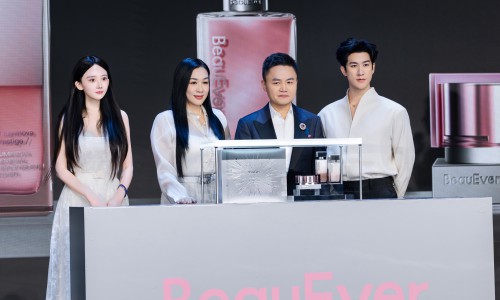 BeauEver“与光同尘”年度盛典暨新品发布会于京落幕： 携手芭莎艺术之夜，共启铂金肌源焕活系列