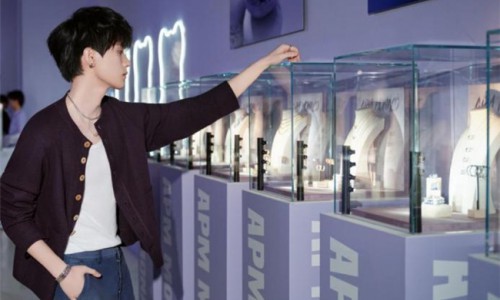 APM Monaco 梦幻旅程：在春日的褶皱里，重识珠宝的温度