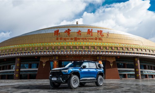 5830米，猛士M817高性能版以智驾登顶世界公路之巅